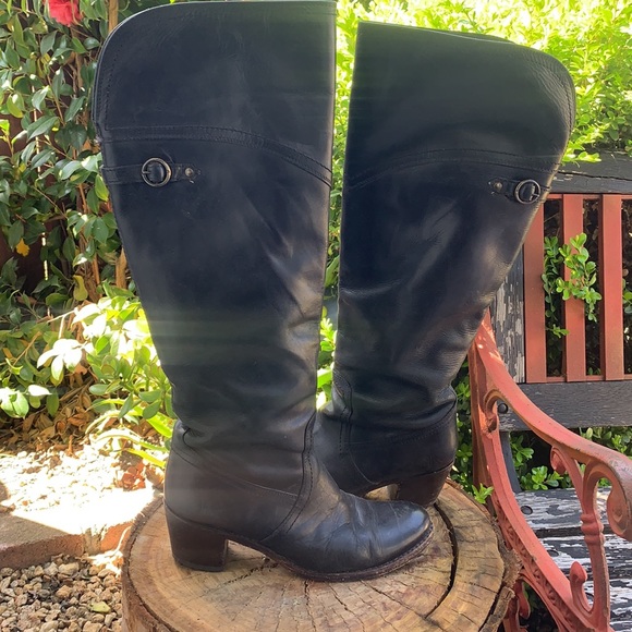 Frye knee boots size 9 - Picture 10 of 17